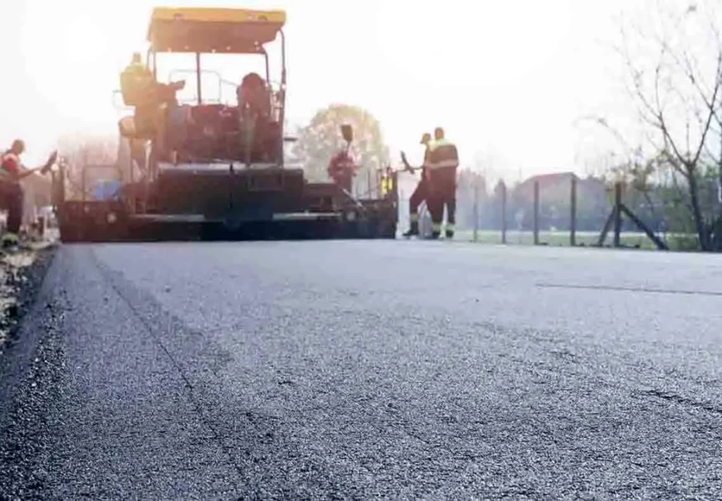 difference between bitumen and asphalt